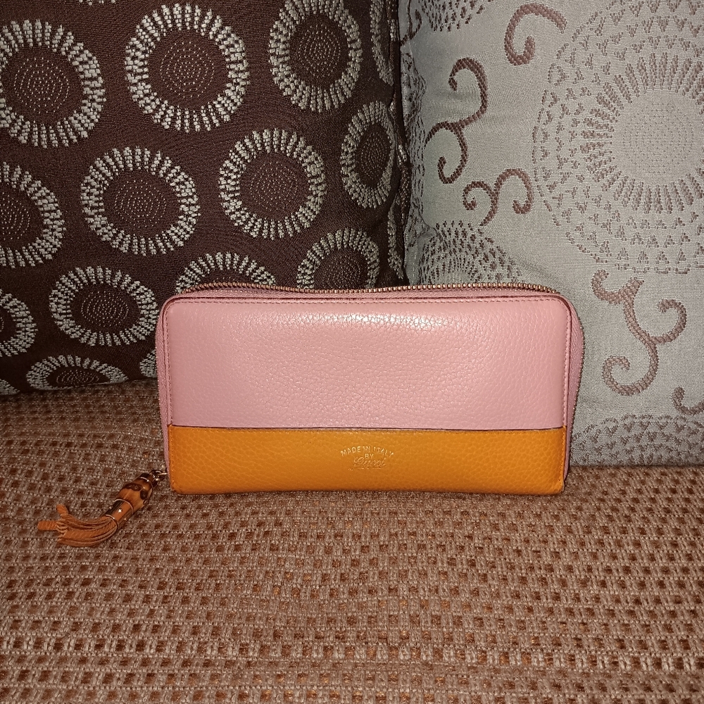 Gucci Multicolor Leather Swing Bamboo Tassle Zippy Wallet